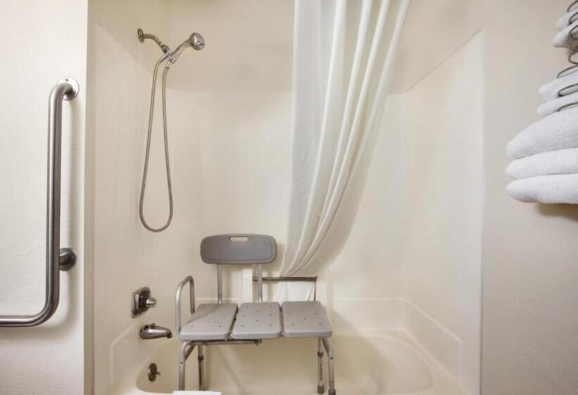 מוטל Travelodge By Wyndham La Porte/michigan City Area