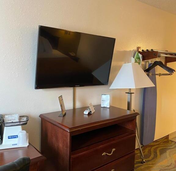 מוטל Travelodge By Wyndham La Porte/michigan City Area