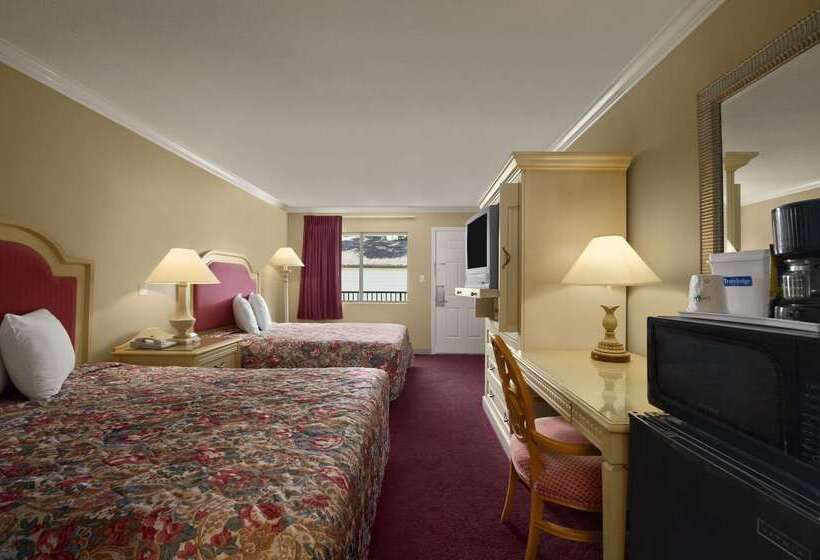 فندق على الطريق Quality Inn