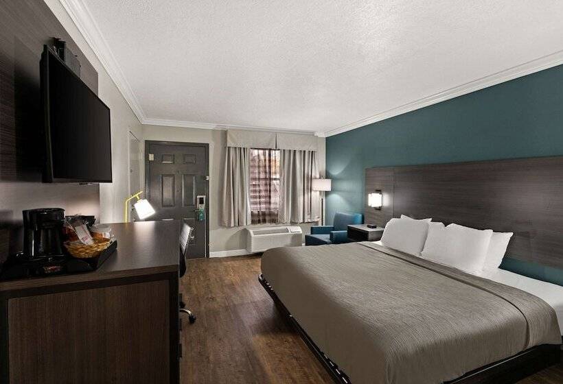 فندق على الطريق Quality Inn