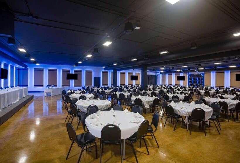 فندق على الطريق Travelodge By Wyndham Wahpeton