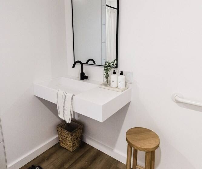 فندق على الطريق Wonderstone At Glacier