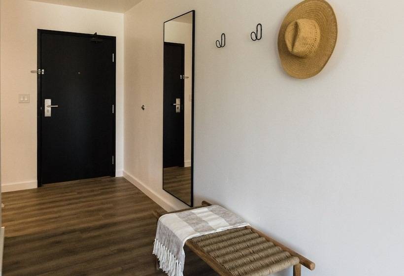 فندق على الطريق Wonderstone At Glacier