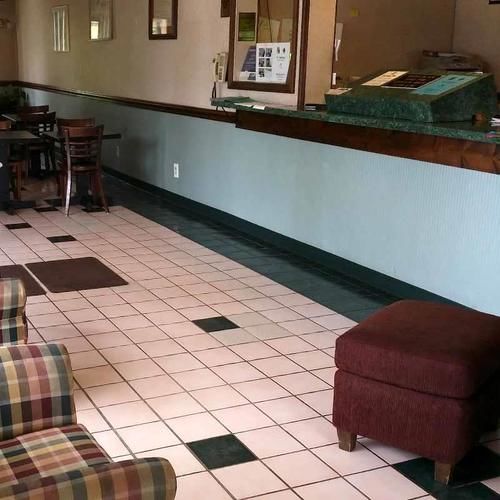 汽车旅馆  Mayfield Inn Clarion