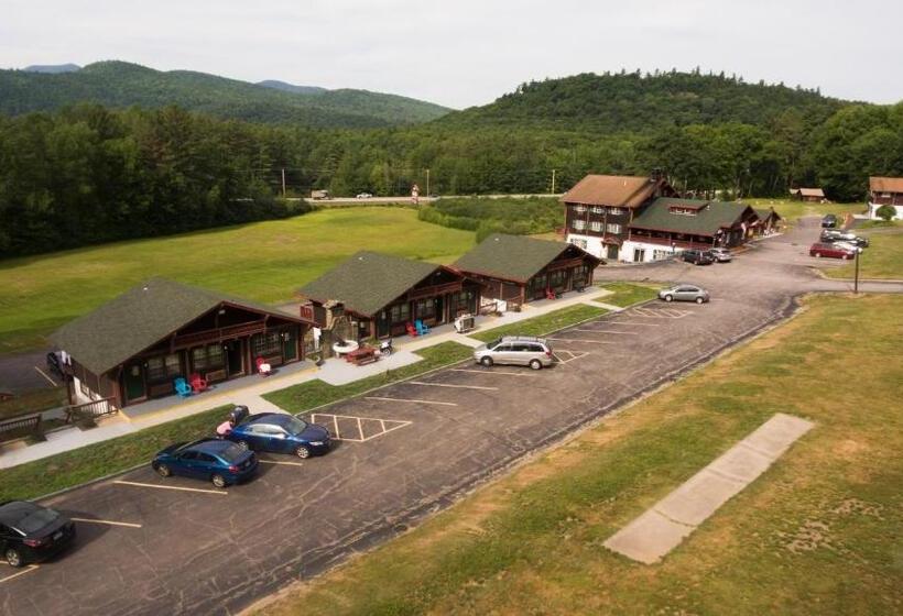 Swiss Chalets Village Inn