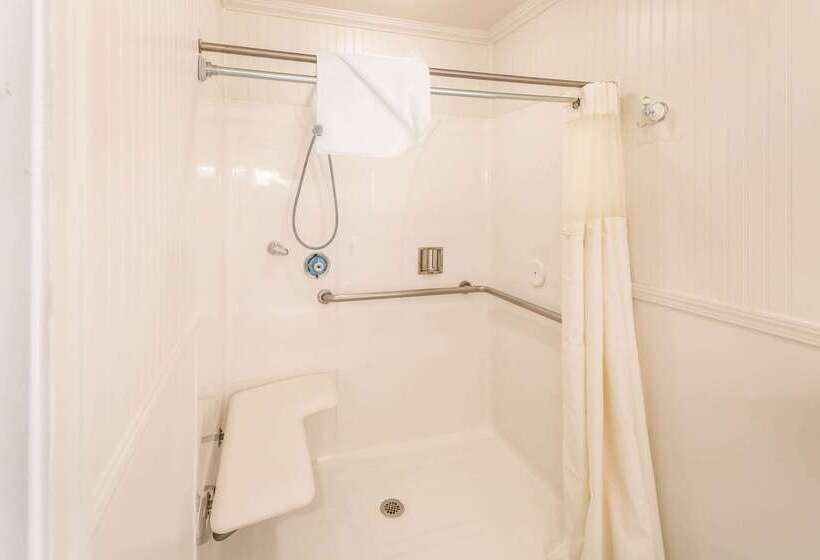 Tahoe Chalet, The Theme Inn