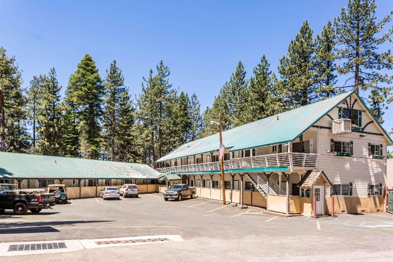 Tahoe Chalet, The Theme Inn