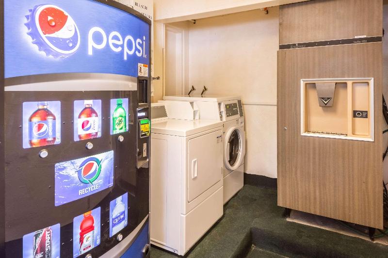 Tahoe Chalet, The Theme Inn