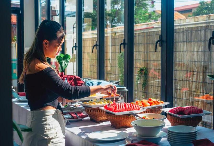 هتل Angkor Aurora