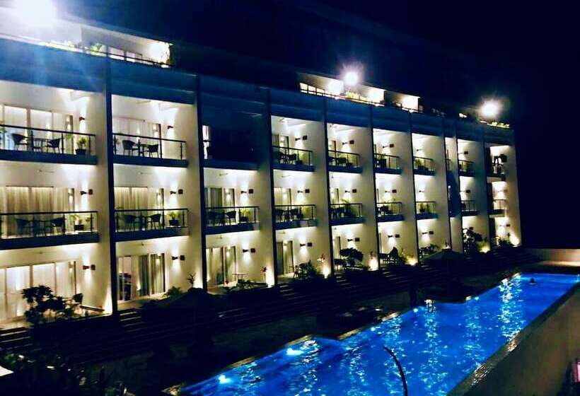 酒店 New Sea Beach Resort