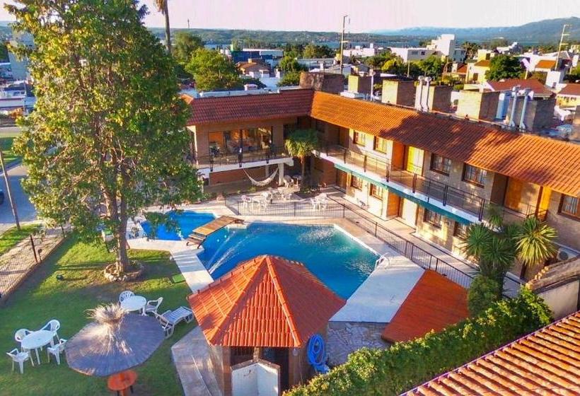 Отель Carlos Paz