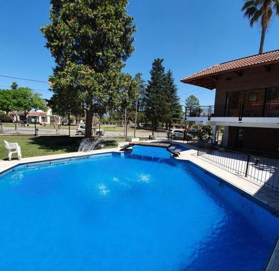 ホテル Carlos Paz