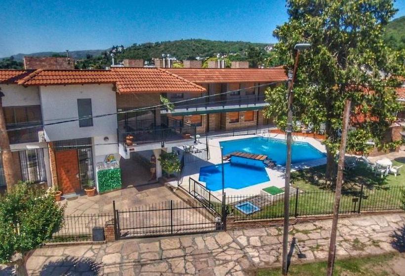 ホテル Carlos Paz