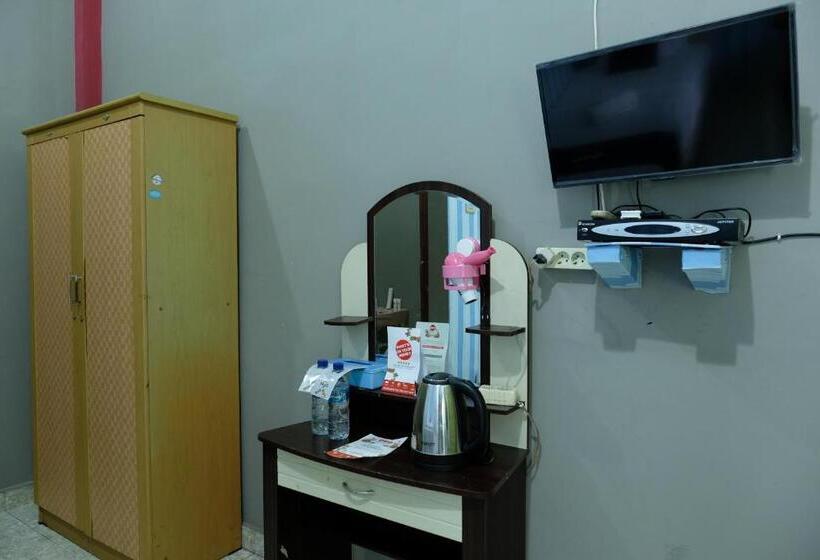 הוסטל Esbe Hotel Syariah By Oyo Rooms