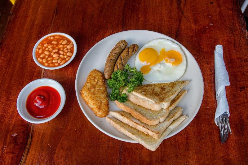 Poolside Villa   Hostel