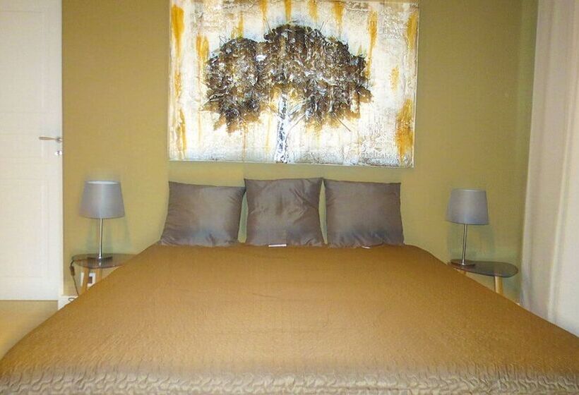 ベッドアンドブレックファースト Etna Petit Resort