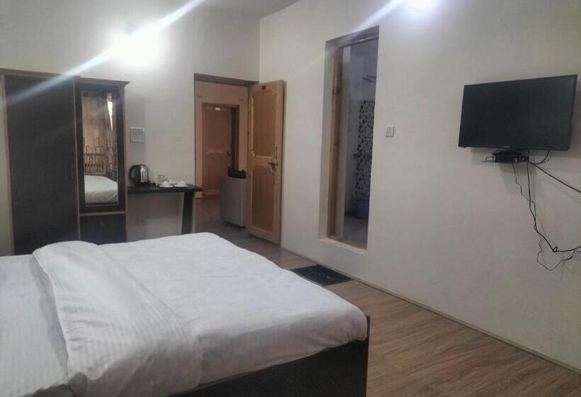 Bed and Breakfast Ladakh Orchard House