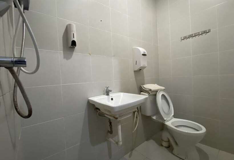 Harmoni Inn Hotel By Oyo Rooms