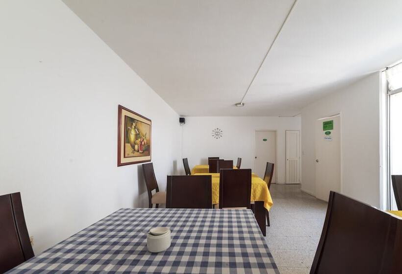 هتل Ayenda 1409 Casa Tequendama