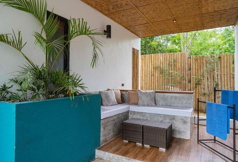 هتل Bird Of Paradise