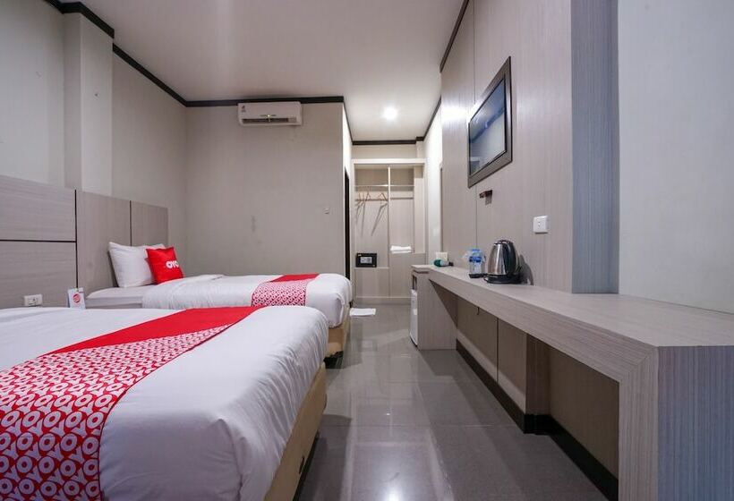 호텔 Capital O 2102 Grand Mutiara