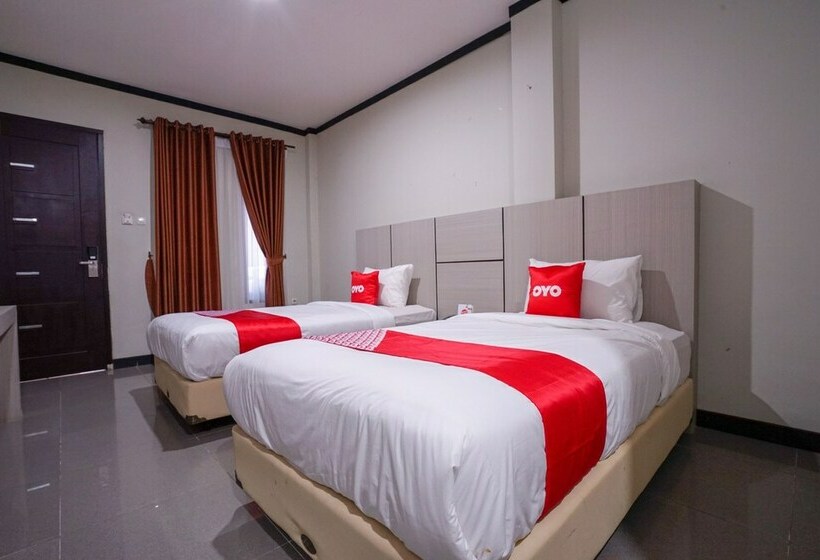 호텔 Capital O 2102 Grand Mutiara