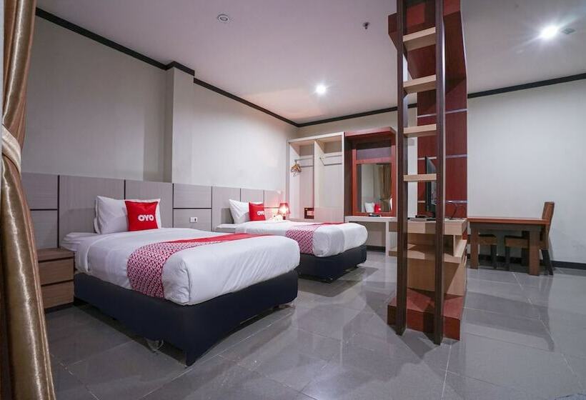 호텔 Capital O 2102 Grand Mutiara