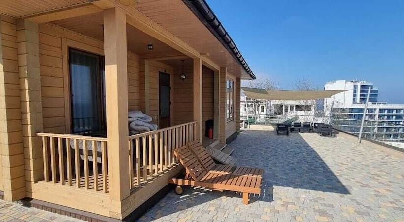 هتل Chayka Resort