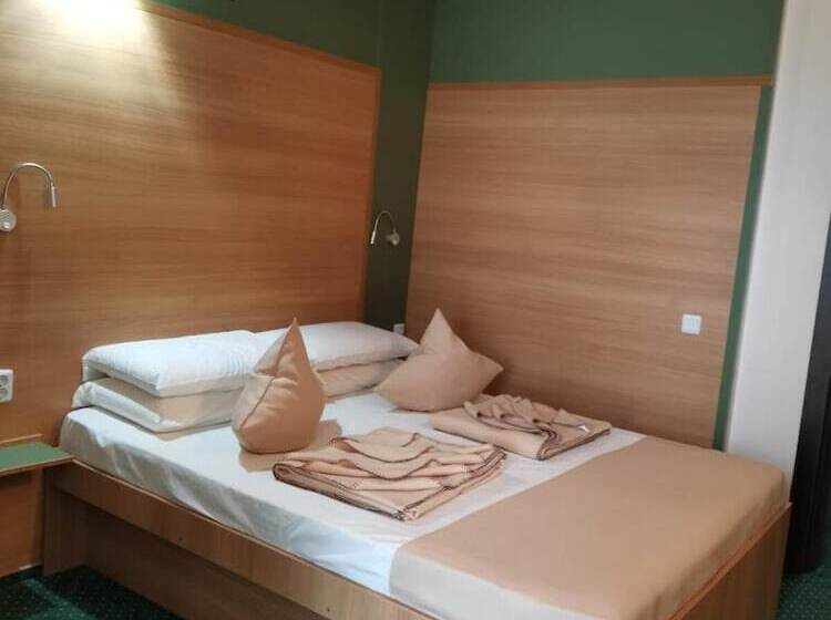 Отель Delta Palace