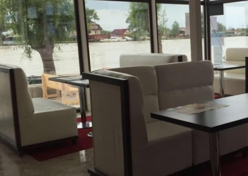 Отель Delta Palace