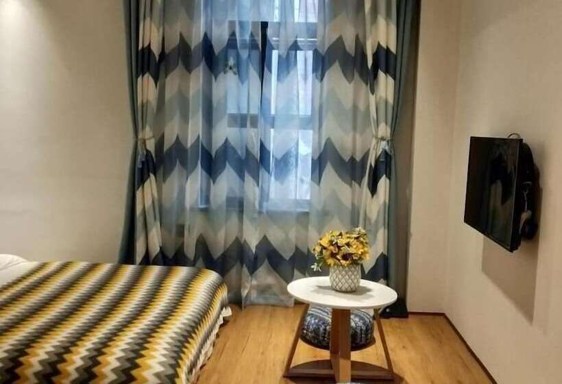 فندق Four Seasons Themed