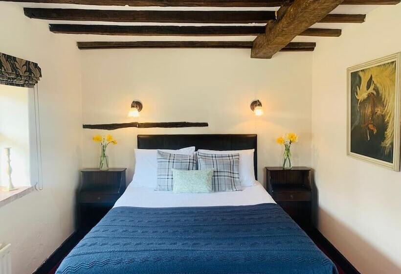 Отель George & Dragon Country House