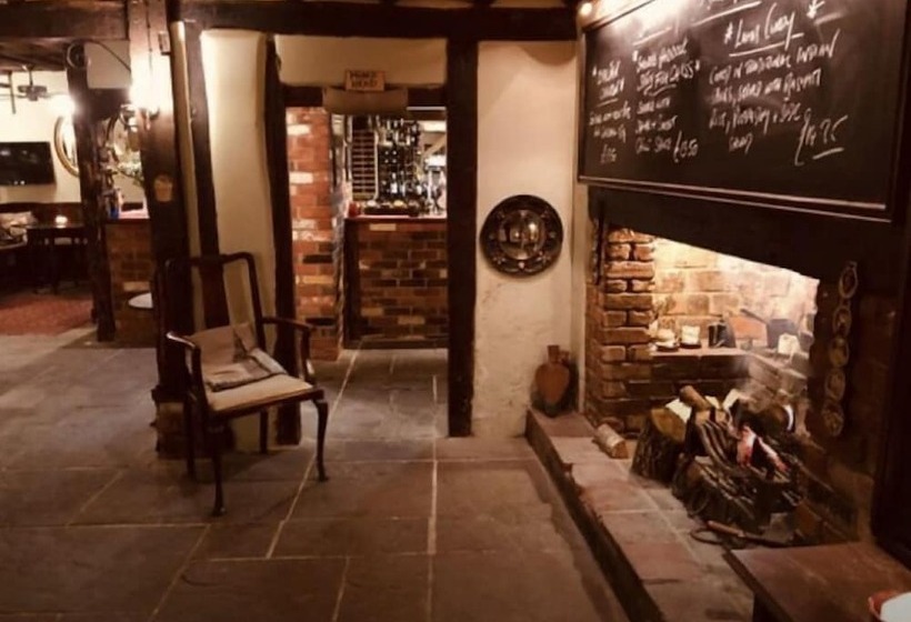 Отель George & Dragon Country House