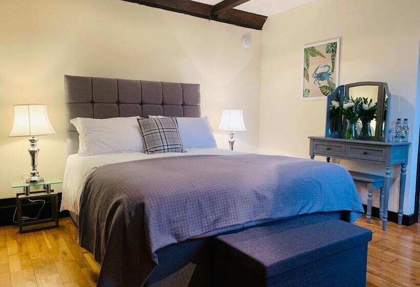 Отель George & Dragon Country House