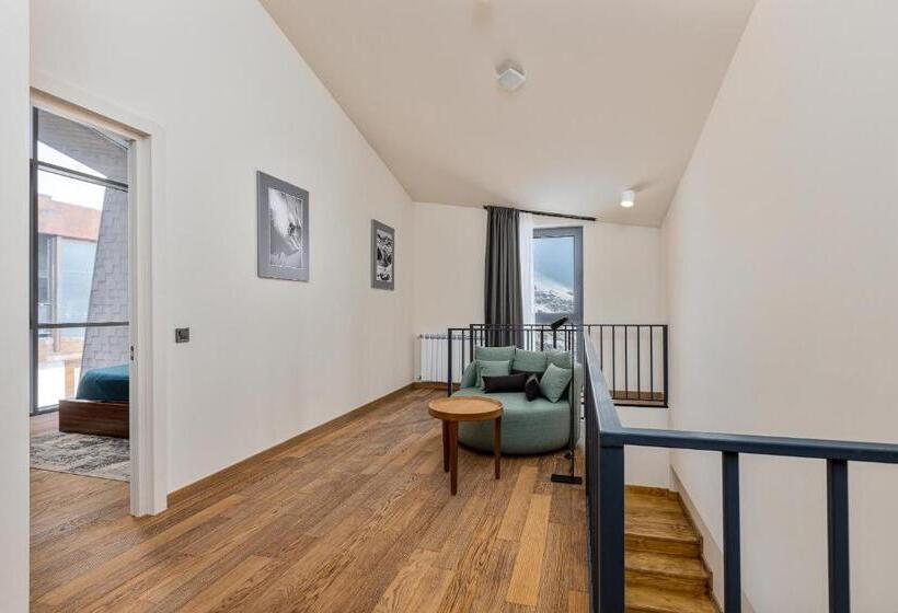 هتل Gudauri Lodge