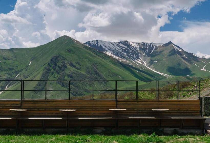 هتل Gudauri Lodge