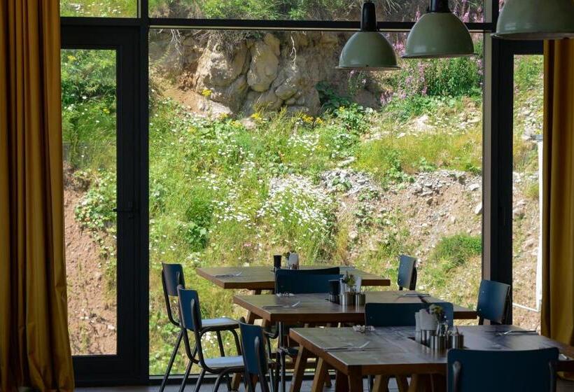 هتل Gudauri Lodge