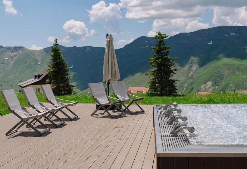 هتل Gudauri Lodge