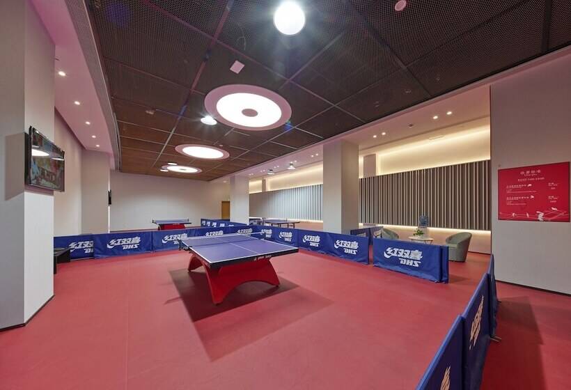 هتل Hualuxe Nanjing Yangtze River