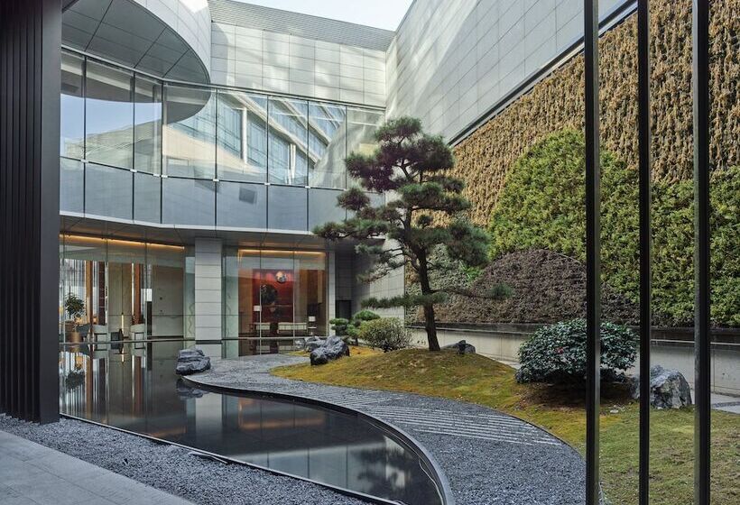 هتل Hualuxe Nanjing Yangtze River