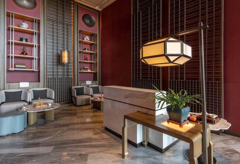 هتل Hualuxe Nanjing Yangtze River