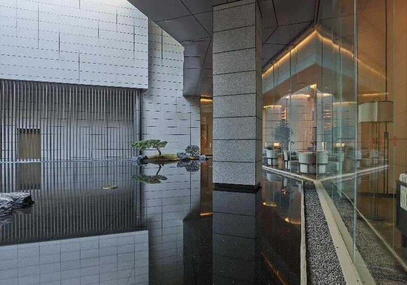 هتل Hualuxe Nanjing Yangtze River