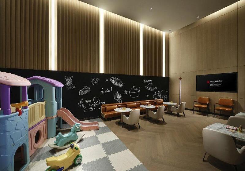 هتل Hualuxe Nanjing Yangtze River