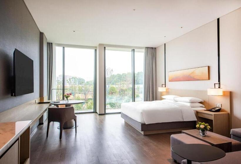 Отель Hyatt Place Changsha Airport
