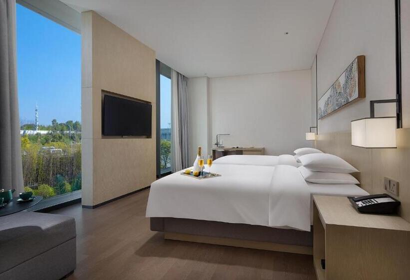 Отель Hyatt Place Changsha Airport