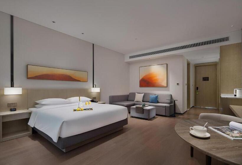 Отель Hyatt Place Changsha Airport