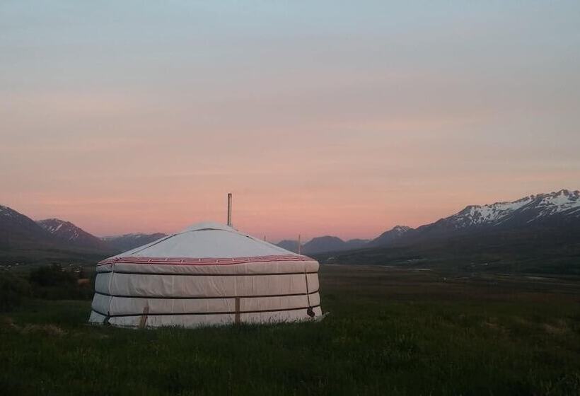 هتل Iceland Yurt