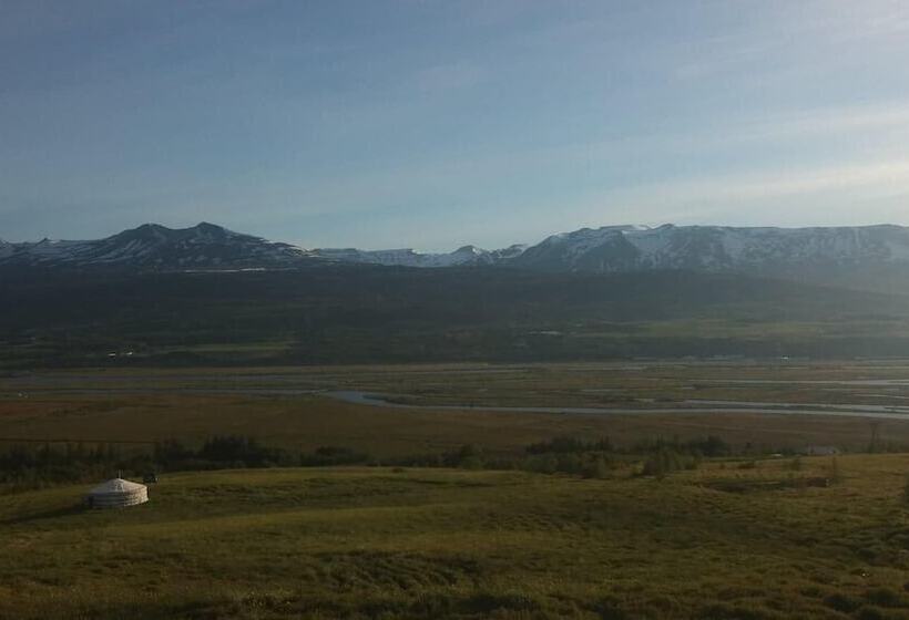 هتل Iceland Yurt