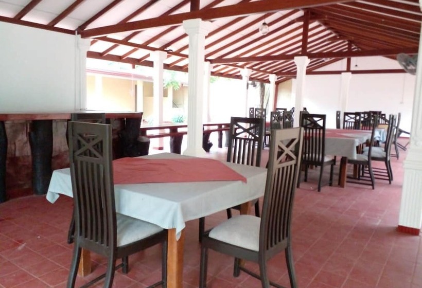 Отель Lavendish Country Resort