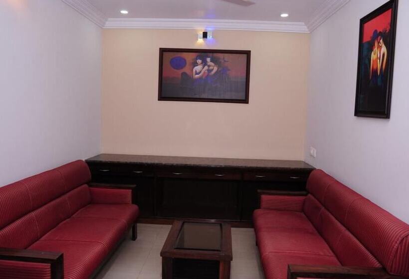 호텔 Pranav International